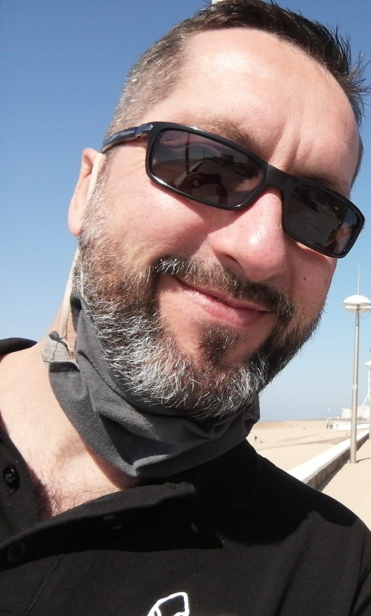 Profil de Housseine